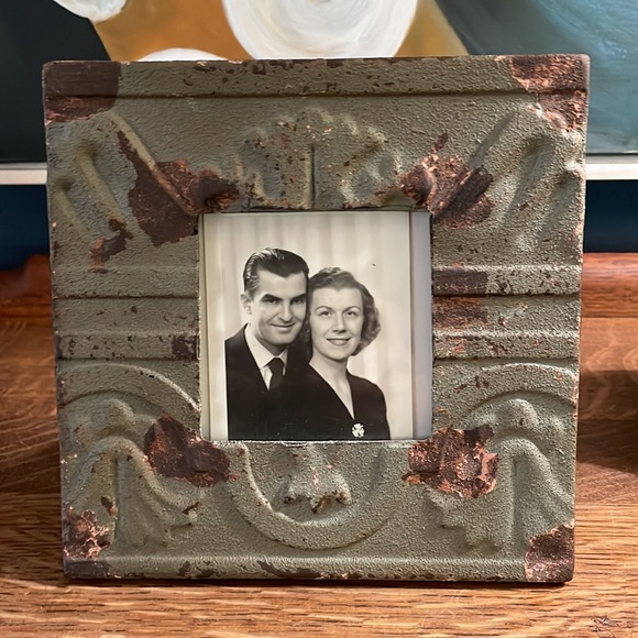 Set of 2 Pressed Tile Rustic Photo Frames - Picture 2 of 8